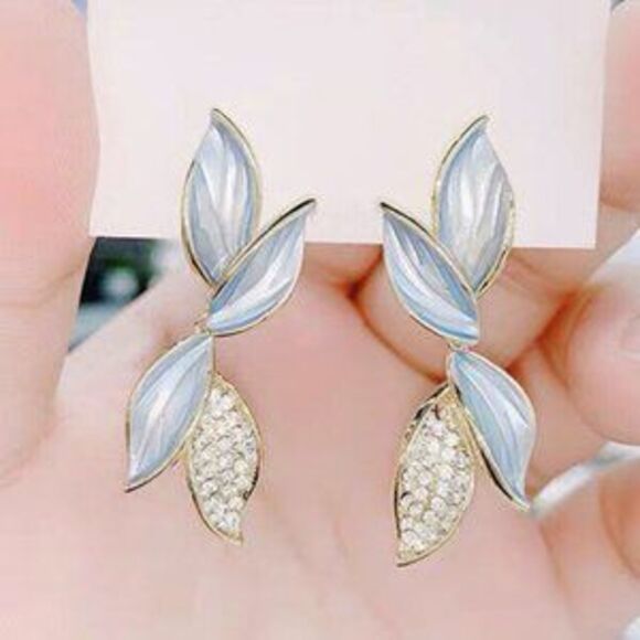 New 18k Gold Mother-of-Pearl CZ Earrings